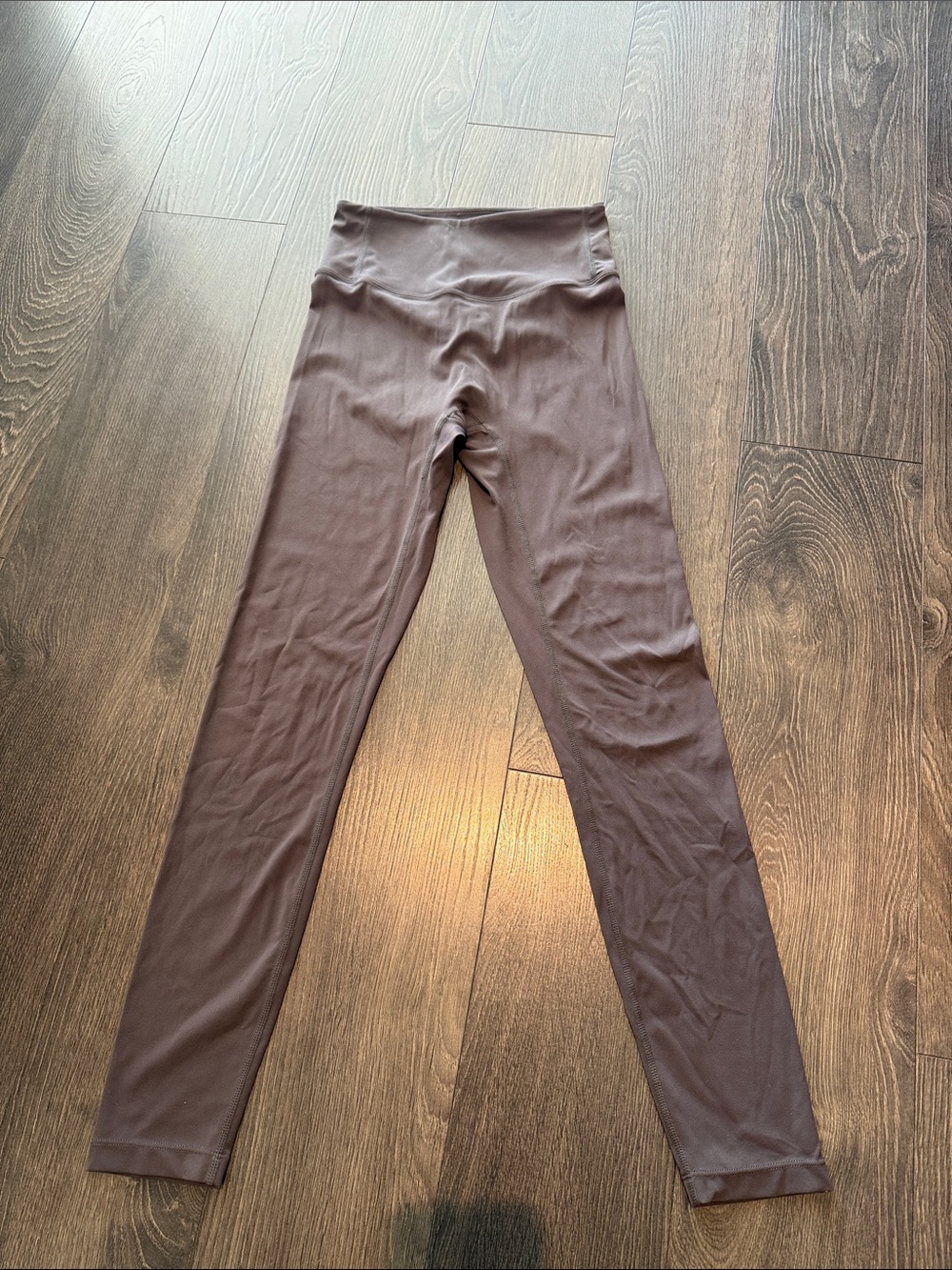 High-Rise Women's Leggings in Chocolate Brown